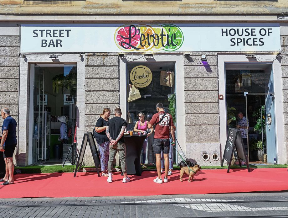 L'erotic Street Bar i L'erotic House of spices u Zagrebu - 4