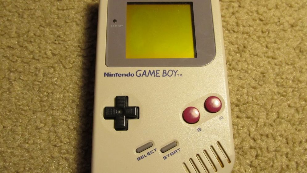 Nintendo Game Boy danas slavi 25. rođendan