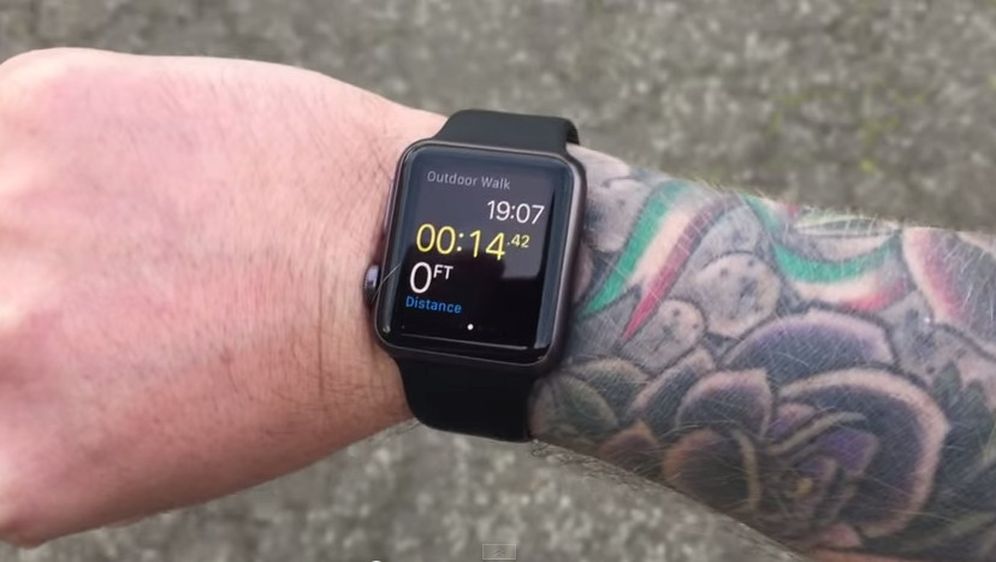 Nisu razmišljali o tetovažama: Ovo je najveći problem Apple Watcha