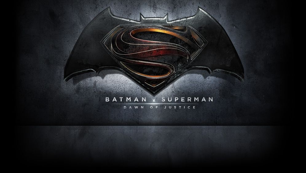 Objavljen prvi službeni trailer za film Batman v Superman: Dawn of Justice
