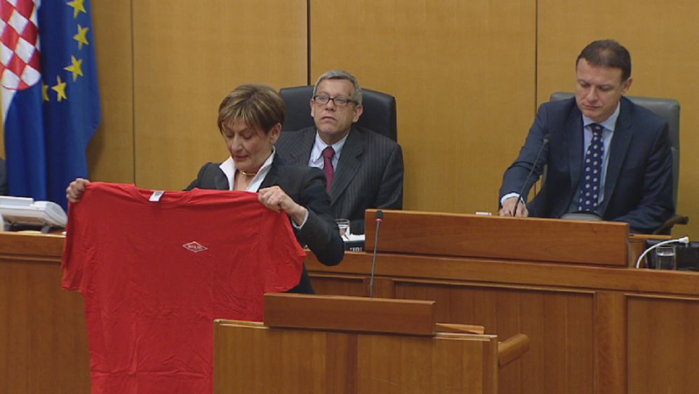 Martina Dalić s majicom sindikata (Foto: Dnevnik.hr)