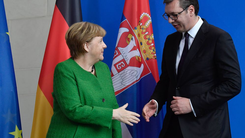 Angela Merkel i Aleksandar Vučić (Foto: AFP)
