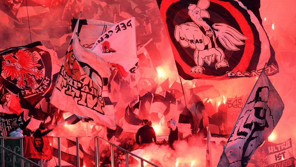Navijači Eintrachta iz Frankfurta (Foto: AFP)