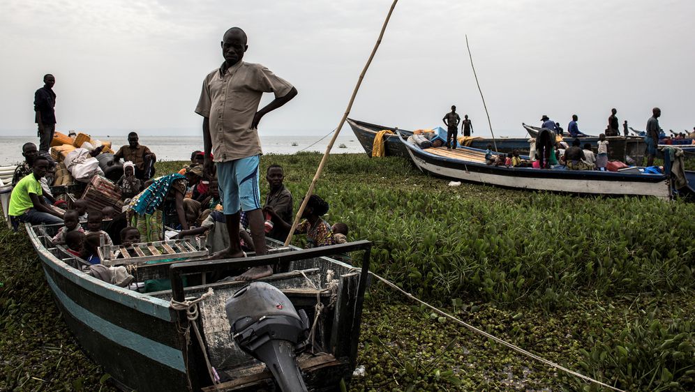 Brojni civili poginuli u prevrtanju broda dok su bježali od nasilja (Foto: AFP)