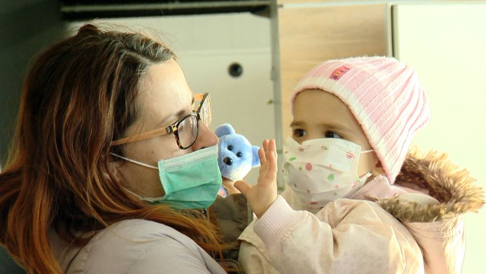 Malena Mila pozdravlja sve prije odlaska za SAD (Foto: DNEVNIK.hr)