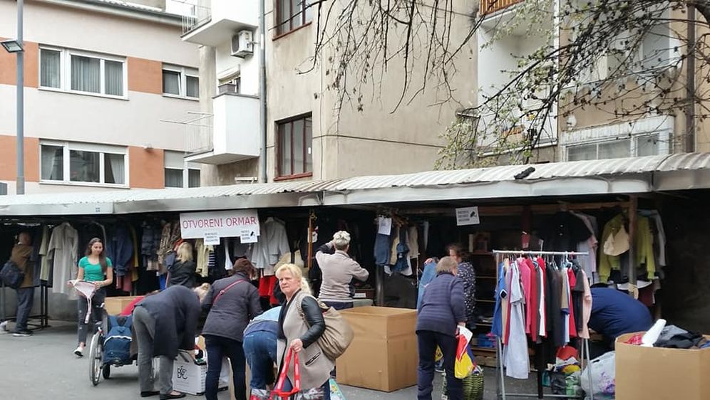 Otvoreni ormar dobio donaciju studenata Hrvatskog katoličkog sveučilišta(Foto: Facebook/Otvoreni ormar)