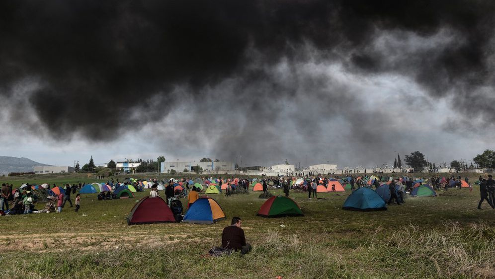 Migranti žele prijeći granicu (Foto: AFP)