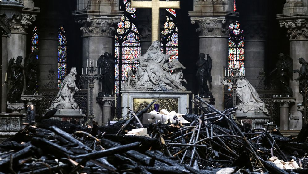 Katedrala Notre-Dame (Foto: LUDOVIC MARIN / AFP)