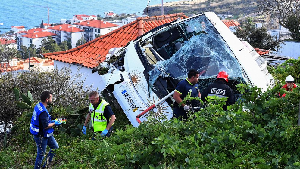 Nesreća u Portugalu (Foto: Helder SANTOS / AFP)
