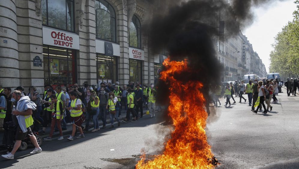 Prosvjed \'\'žutih prsluka\'\' (Foto: AFP)