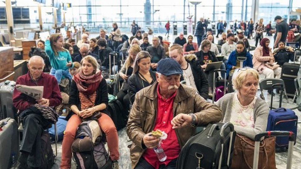 Putnici ostali bez letova zbog štrajka Scandinavian Airlinesa (Foto: AFP)