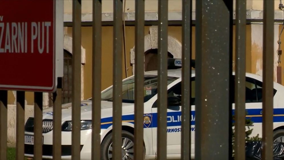 Policijsko vozilo - 1