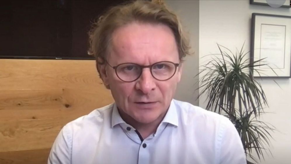 Ivan Đikić, znanstvenik