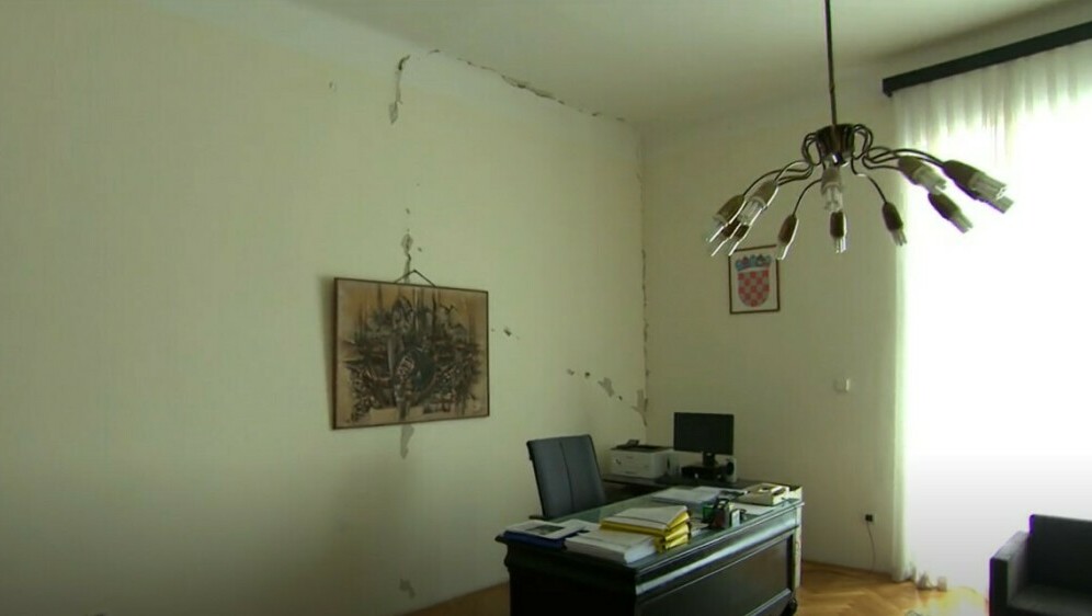 Propala obnova Banskih dvora - 2