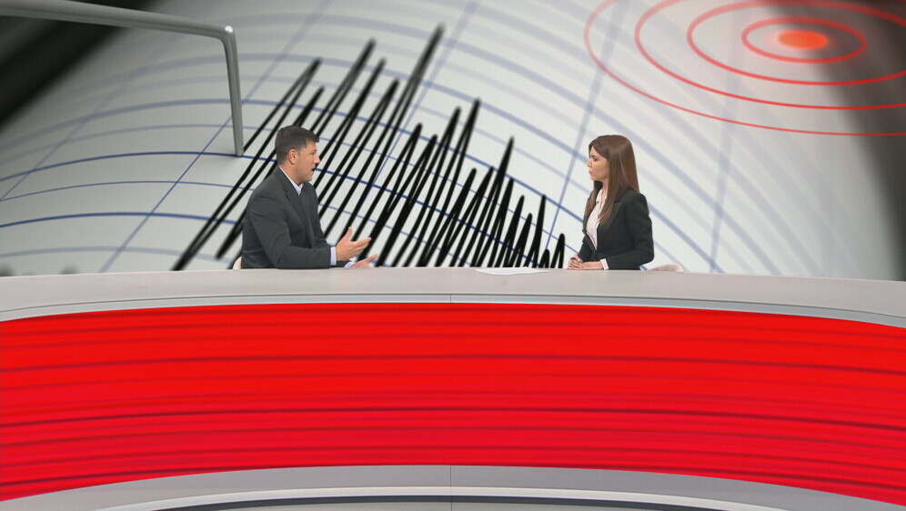 Snježan Prevolnik iz Hrvatske seizmološke službe i Valentina Baus - 3