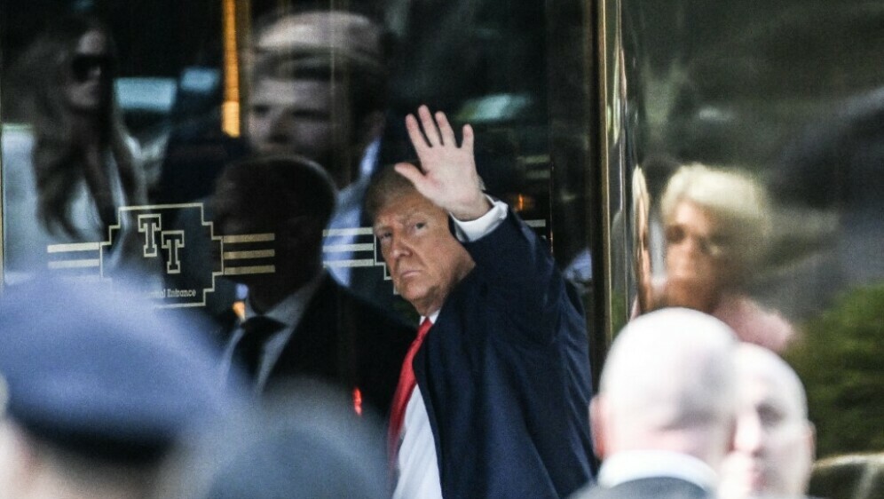 Donald Trump ispred Trump Towera u New Yorku