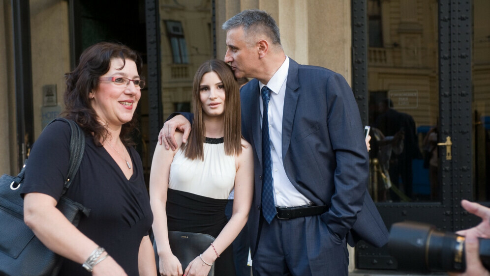 Enisa Muftić Karamarko, Lana Karamarko i Tomislav Karamarko