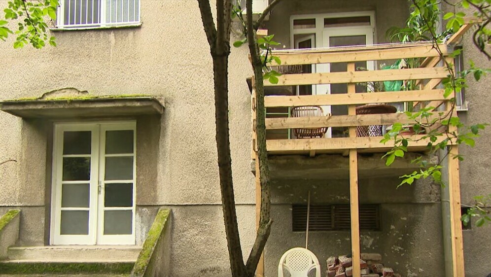 Bespravno izgrađeni balkon - 4