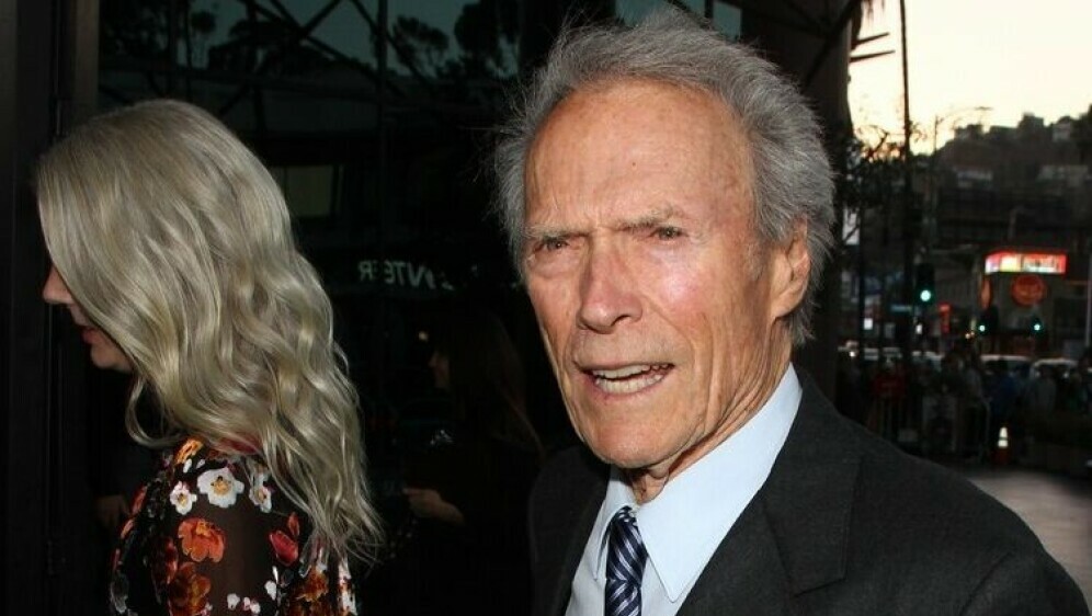 Clint Eastwood i Christina Sandera - 7