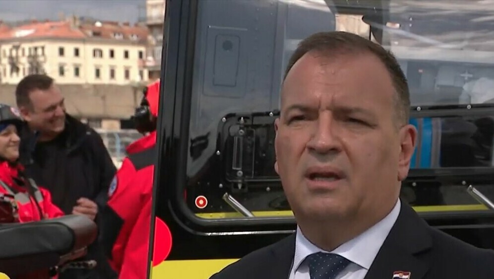 Vili Beroš, ministar zdravstva