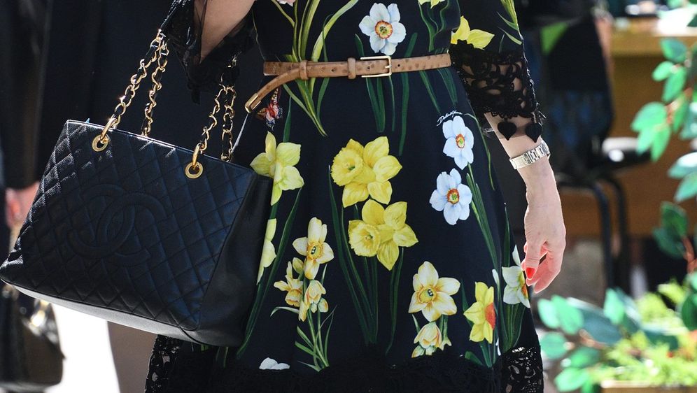 Haljine cvjetnog uzorka popularne su u proljeće na hrvatskim ulicama