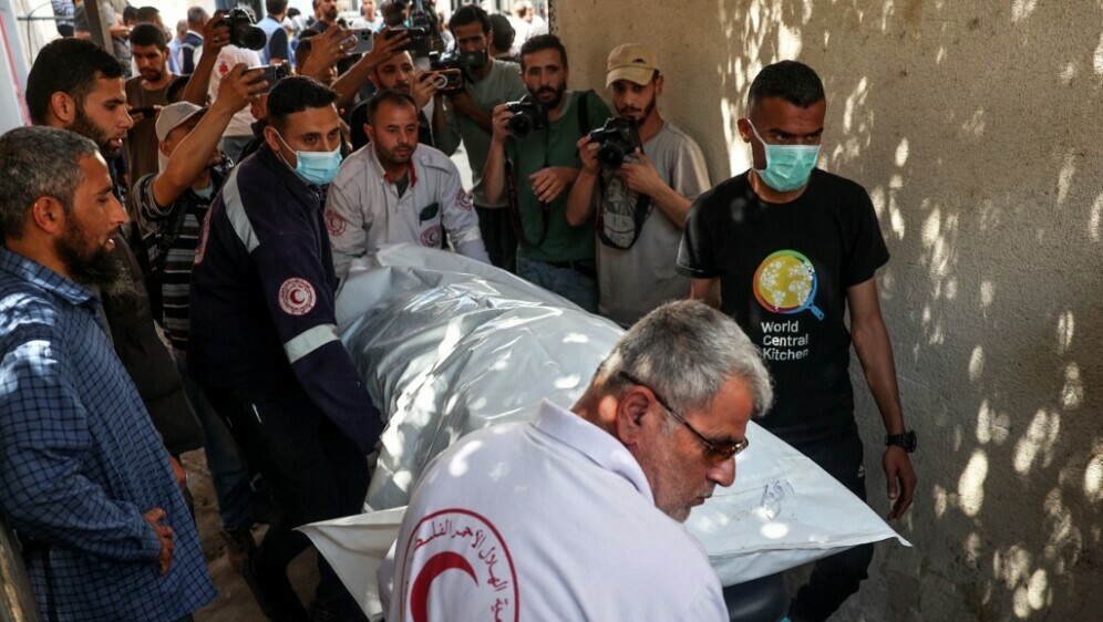 Tijelo jednog od humanitarnih radnika ubijenih u izraelskom napadu