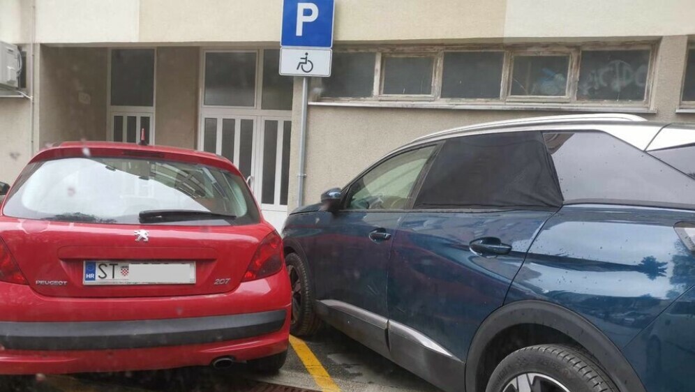 Osebujno parkiranje - 26