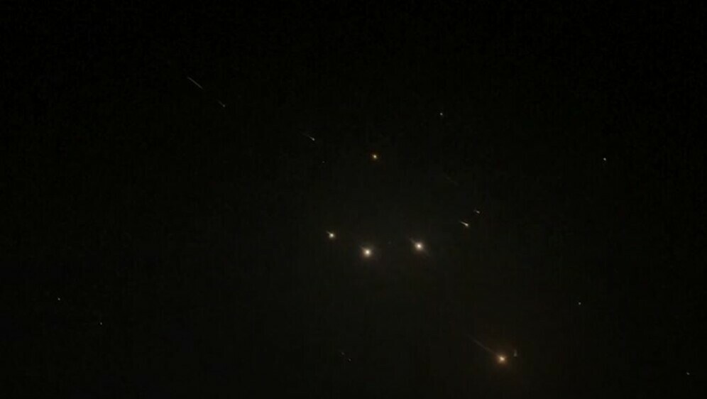 Iran lansirao stotine dronova i projektila na Izrael - 1