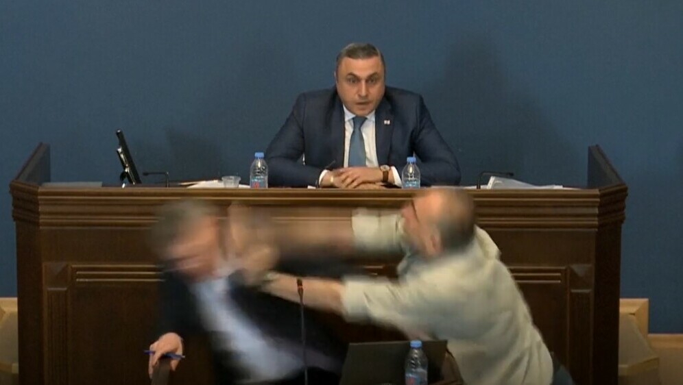 Tučnjava u gruzijskom parlamentu