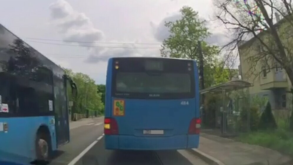 Autobusi