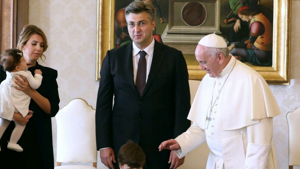Andrej Plenković i supruga Ana Maslać Plenković s djecom - 2