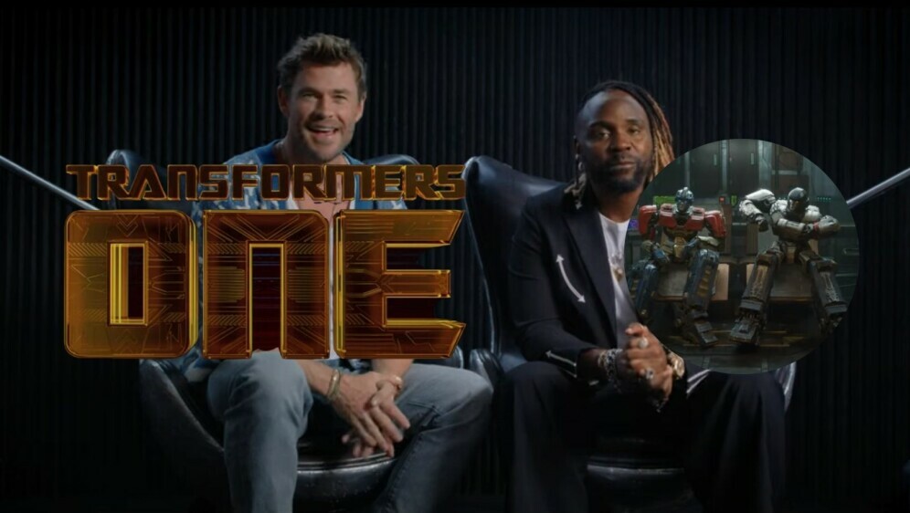 Glumci Chris Hemsworth i Brian Tyree Henry kako sjede u najavi filma Transformers One