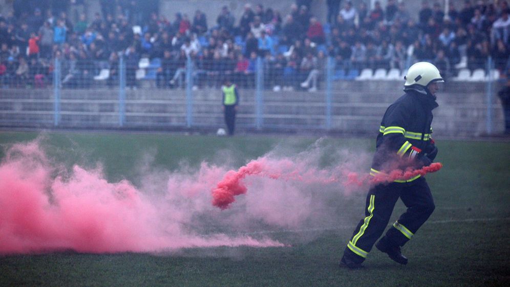 Vatrogasac na utakmici u Benkovcu