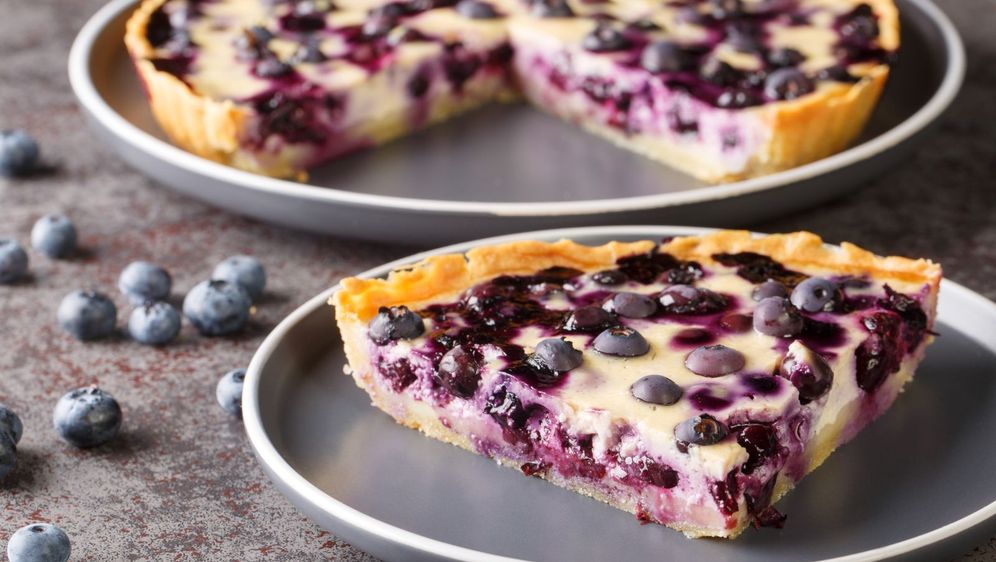 Kremasta pita s borovnicama