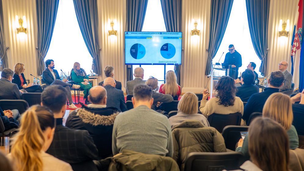 Panel u Novinarskom domu