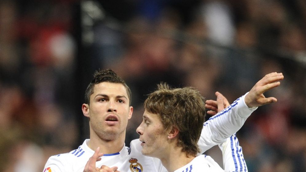 Cristiano Ronaldo i Sergio Canales u dresu Real Madrida
