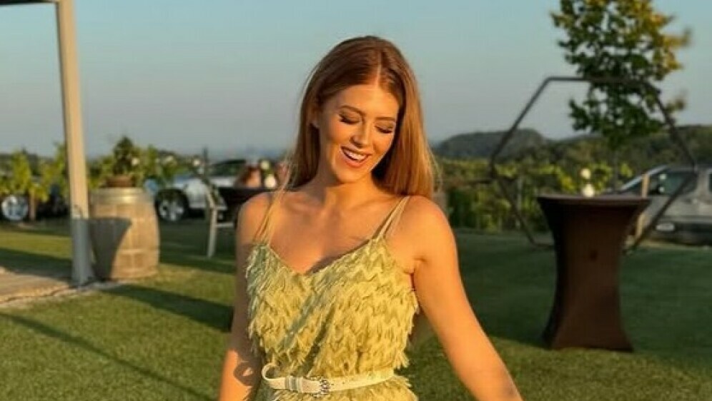 Nina Donelli - 18