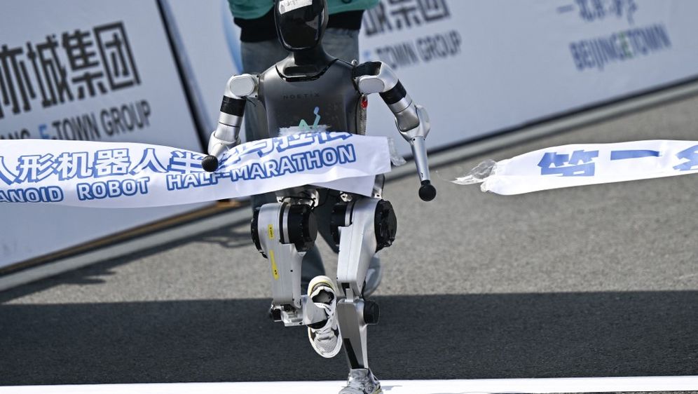 Robot trči maraton