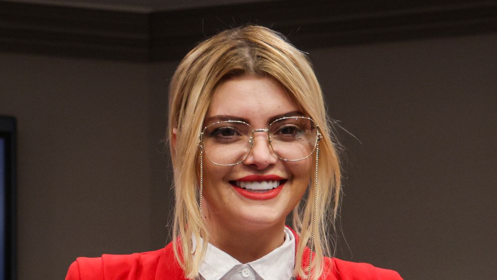 Ella Dvornik