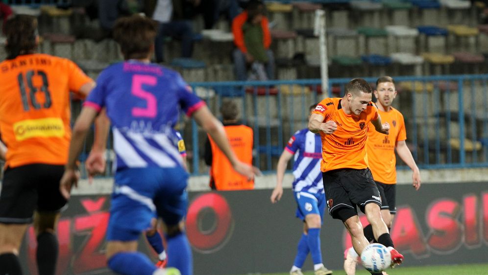 Igrači Šibenika protiv Lokomotive