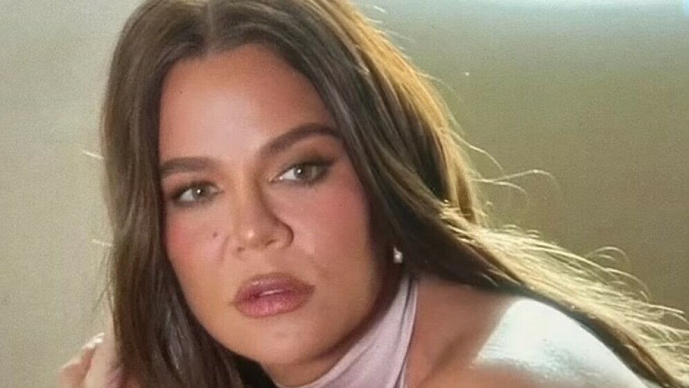 Khloe Kardashian - 1