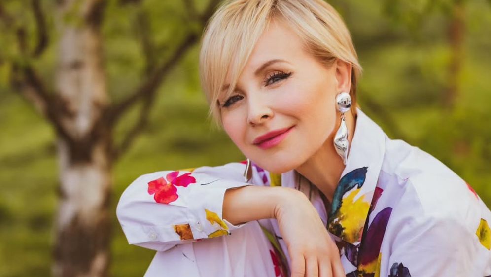 Danijela Martinović u kompletu koji dokazuje da cvjetni uzorak može biti pojam elegancije