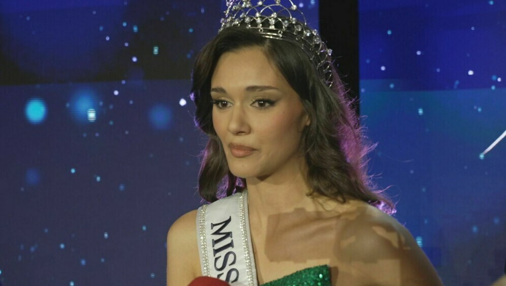 Laura Gnjatović