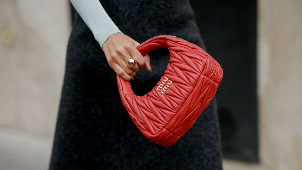 Efektna torbica podiže svako izdanje