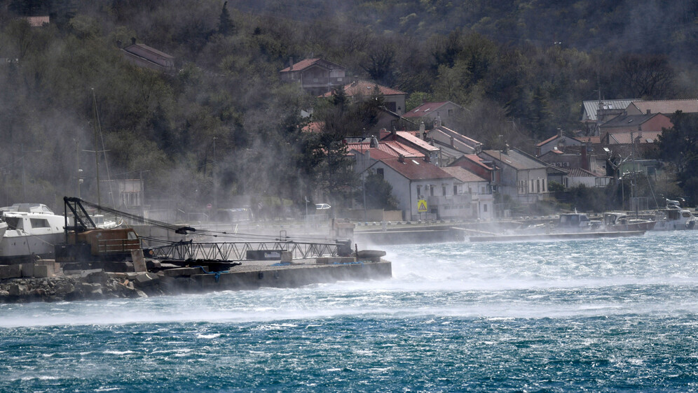 Jaka bura u Bakarskom zaljevu