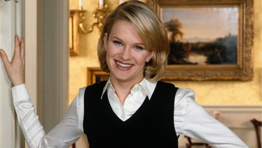 Nicholle Tom