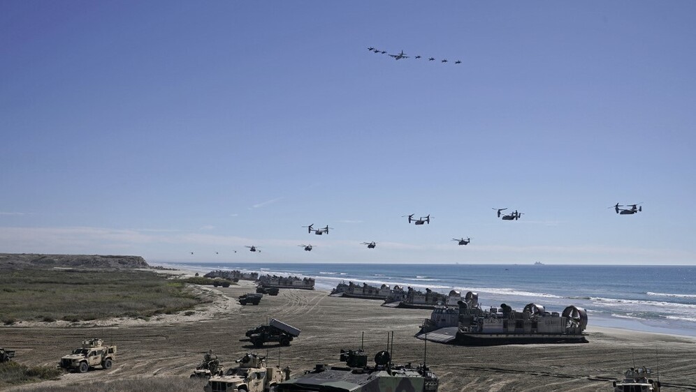 Američki marinci vježbaju amfibijsko iskrcavanje