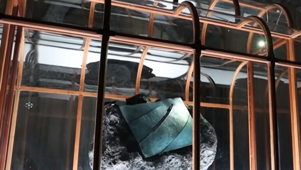 Torbica od kože T. rexa