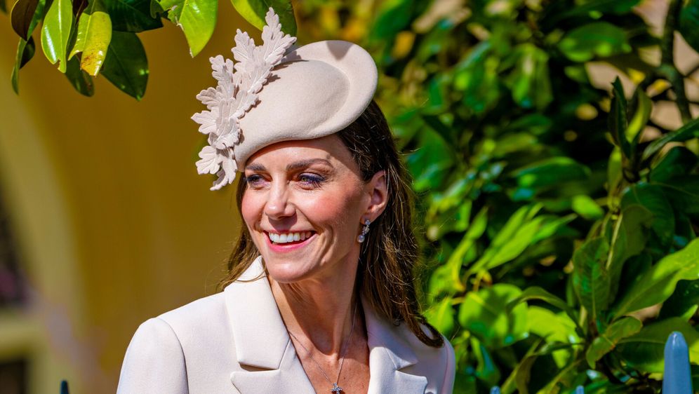 Catherine Middleton s obitelji na uskrsnoj misi - 7