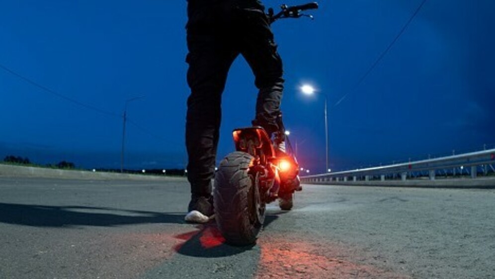 Romobil, ilustracija